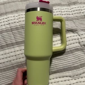 Citron Mix 40 oz Stanley